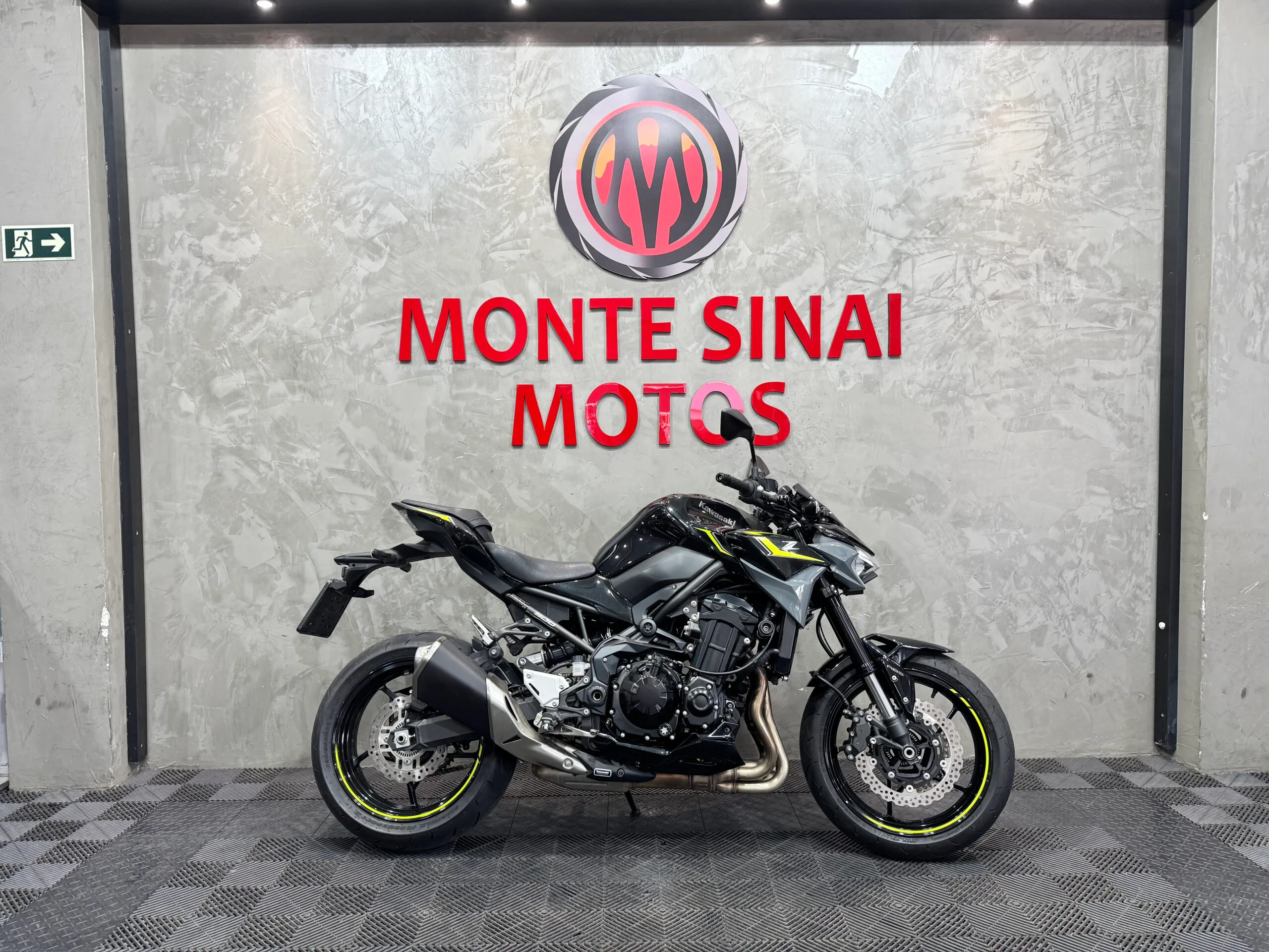KAWASAKI Z900 2025 - Monte Sinai