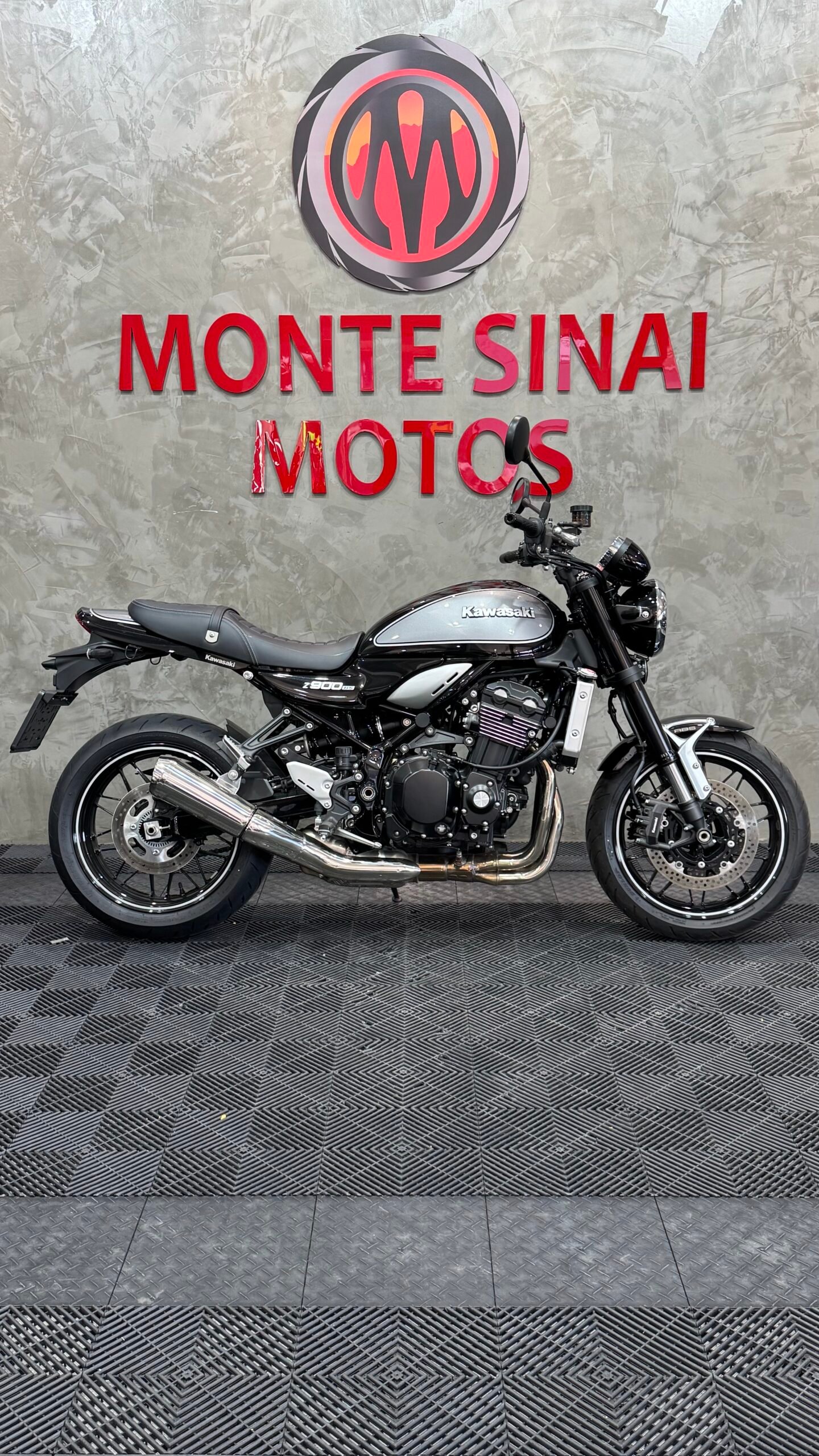 SUSUKI GSX 8 S 2025 - Monte Sinai